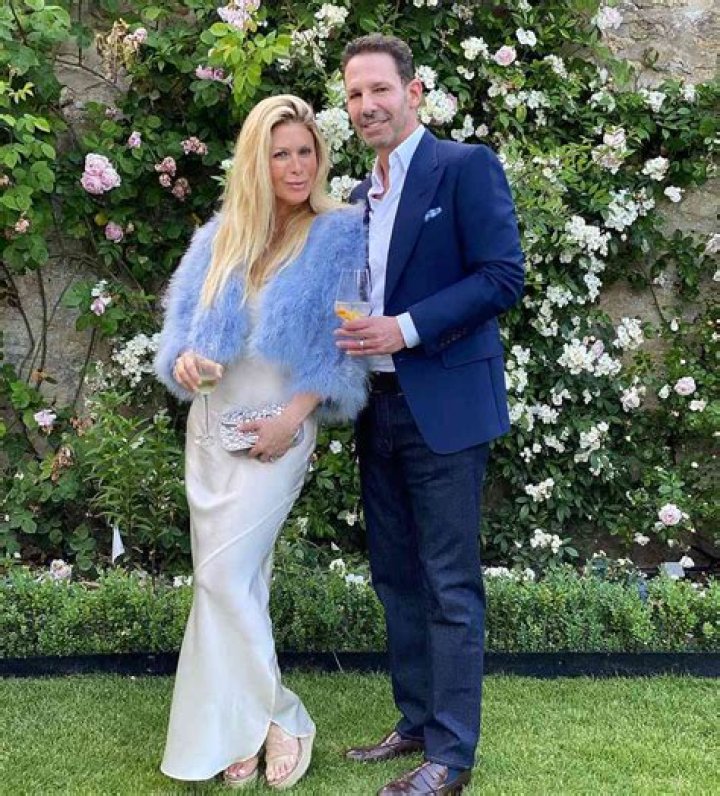 
Is Jill Martin Engaged To Fiancé Erik Brooks? Here’s What We Know About The QVC Broadcaster 