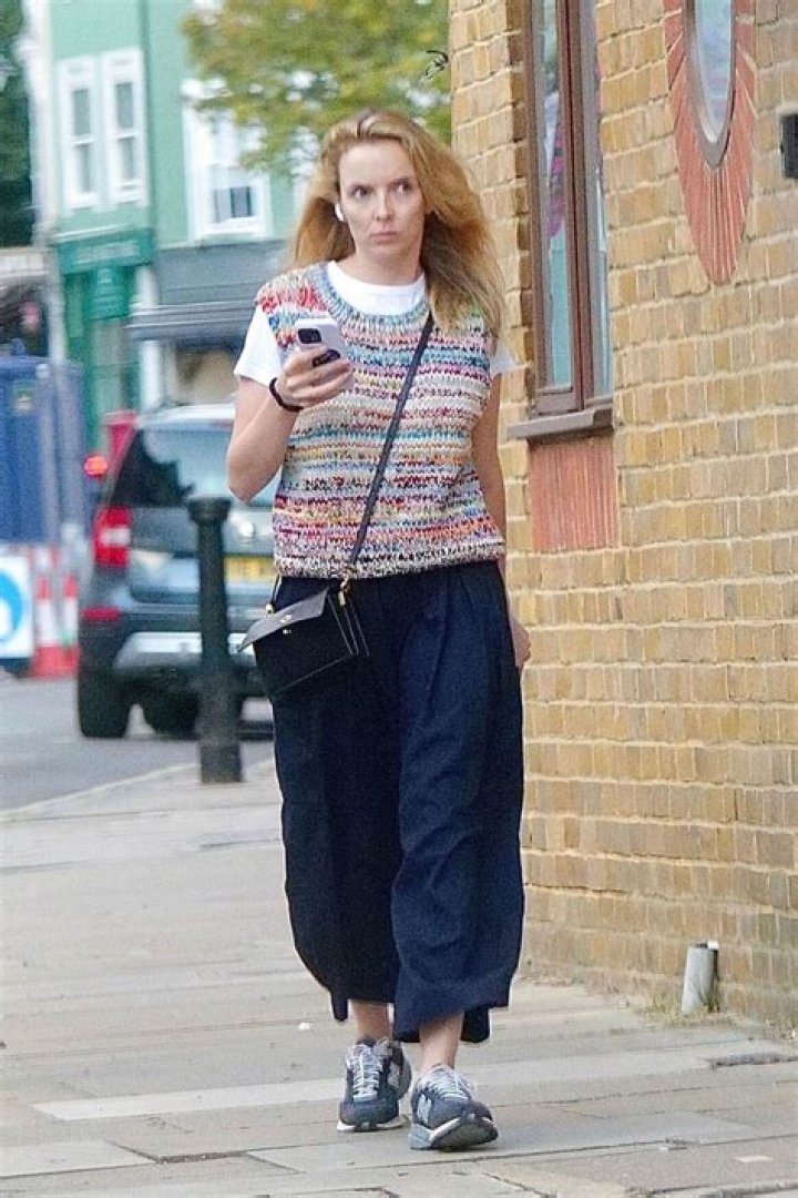 Is Jodie Comer Gay? Age, Height, Net Worth