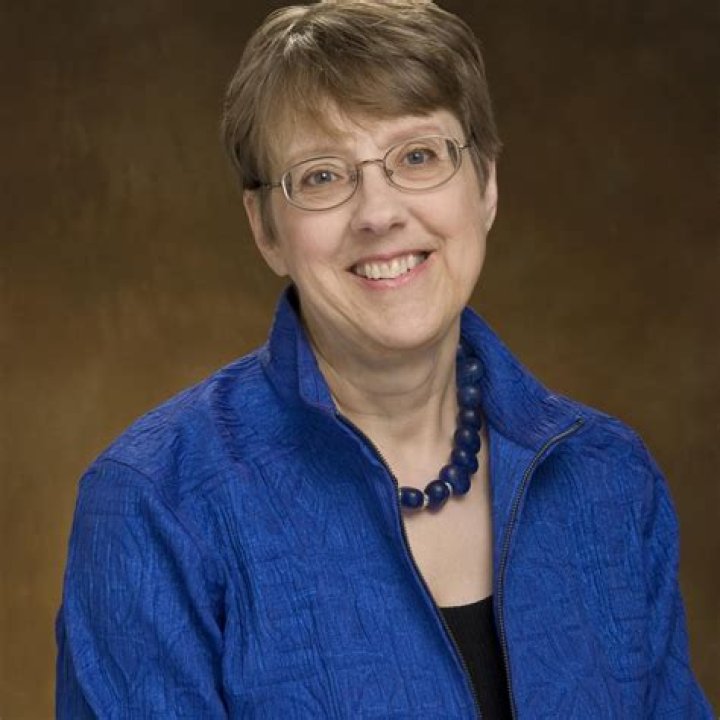 
Is Joya Tillem Married? Her Wiki, Age, Husband, Kids and Net worth 