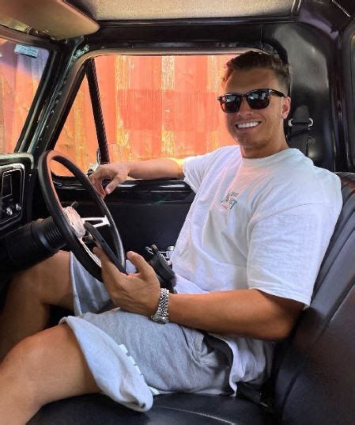 
Jae Woodroffe Height, Weight, Net Worth, Age, Birthday, Wikipedia, Who, Nationality, Biography 