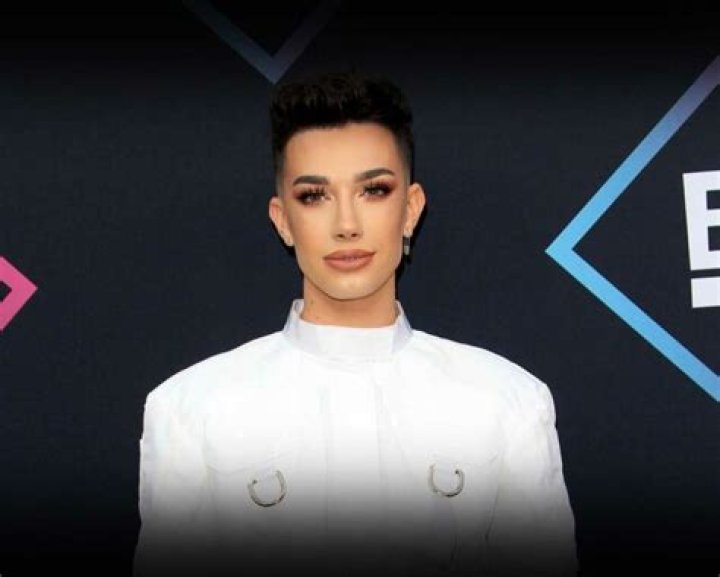 James Charles Gender And Concert Discussed 2022- Who Is His Little Brother Ian Jeffrey?