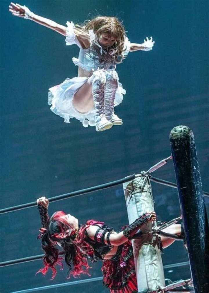 
Japan’s Famous Wrestler Inoki, Who Was Defeated By Pakistan’s Jhara, Dies Aged 79 