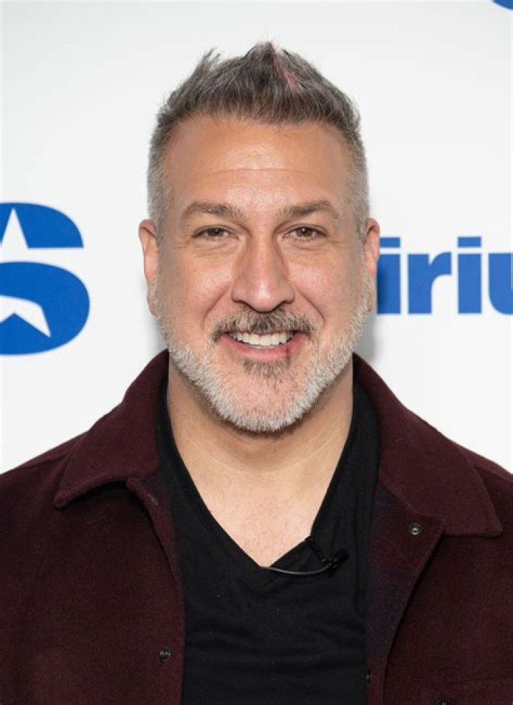 Joey Fatone Height, Weight, Net Worth, Age, Birthday, Wikipedia, Who, Instagram, Biography