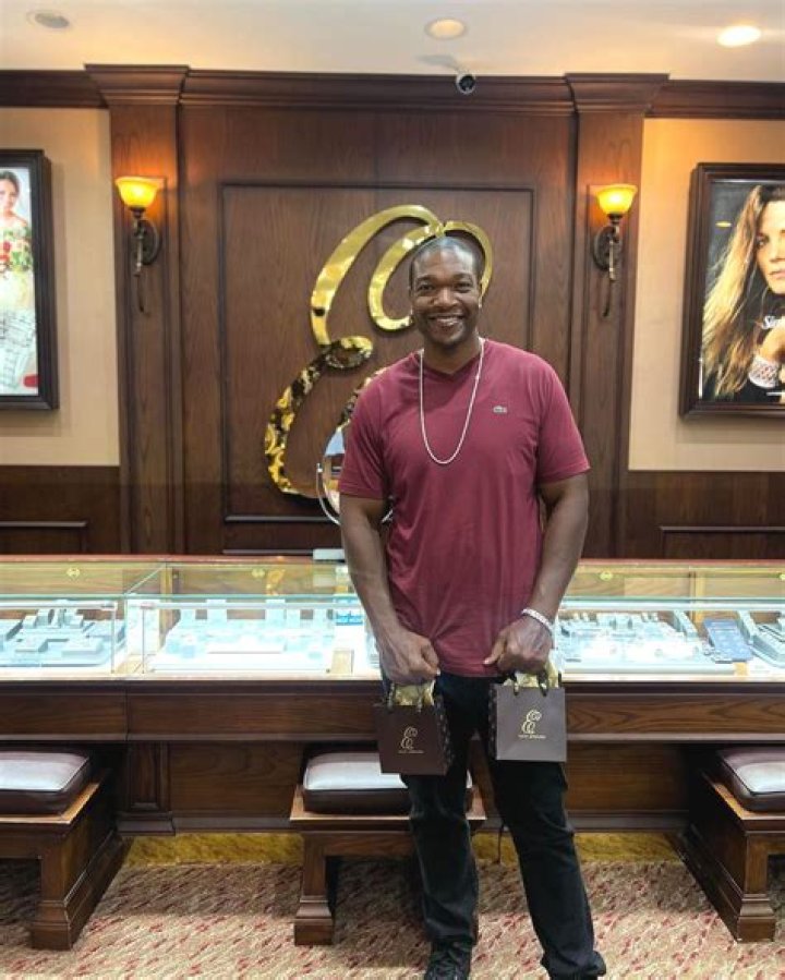 
Jonathan Samuels Height, Weight, Net Worth, Age, Birthday, Wikipedia, Who, Nationality, Biography 