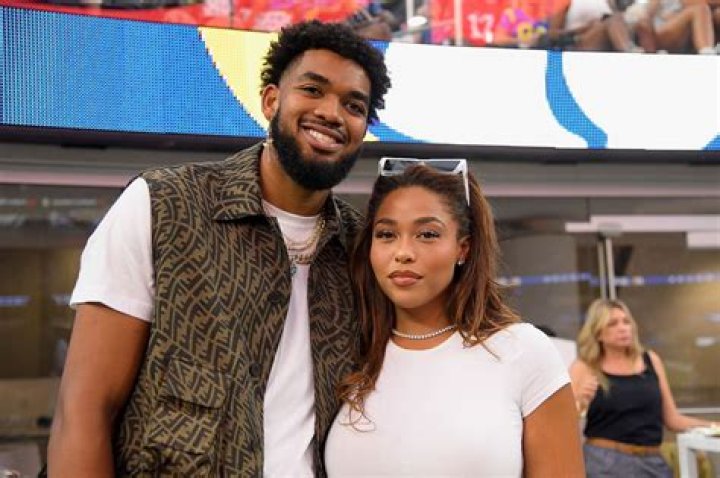 
Jordyn Brooks Girlfriend, Inside Dating Life On Seahawks Linebacker 