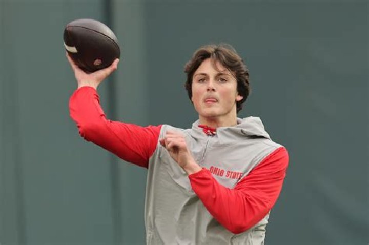 Julain Elchakieh Height, Weight, Net Worth, Age, Birthday, Wikipedia, Who, Nationality, Biography