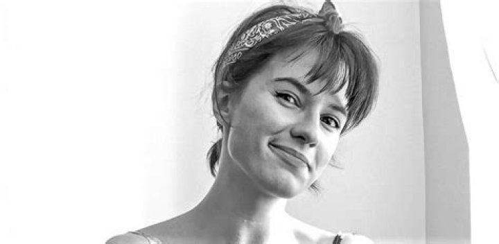 
Julz.ph Height, Weight, Net Worth, Age, Birthday, Wikipedia, Who, Nationality, Biography 