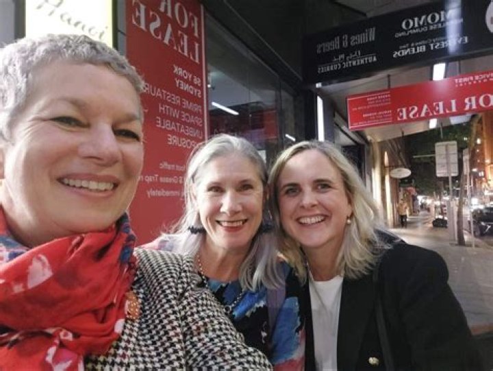 Karen Firestone Height, Weight, Net Worth, Age, Birthday, Wikipedia, Who, Instagram, Biography