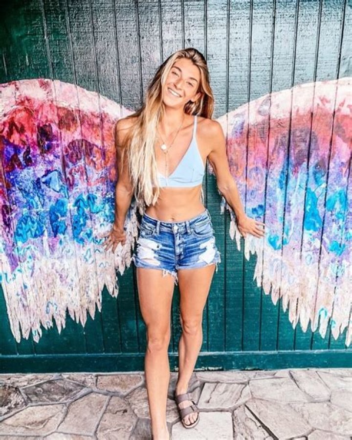 Katie Betzing Height, Weight, Net Worth, Age, Birthday, Wikipedia, Who, Nationality, Biography