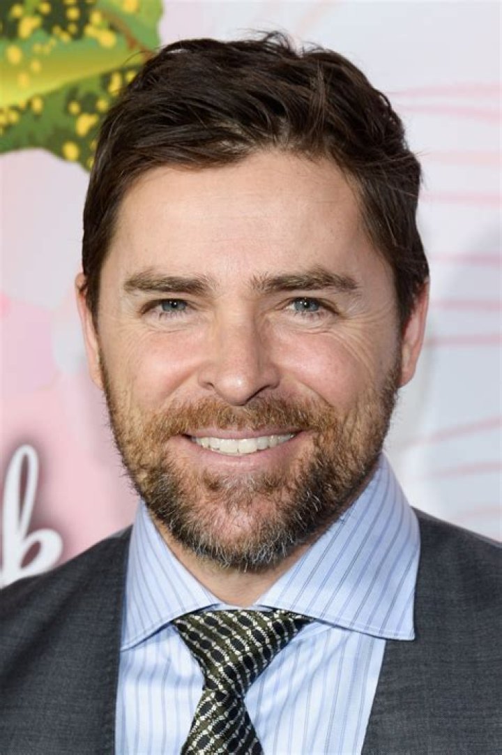 Kavan Smith Height, Weight, Net Worth, Age, Birthday, Wikipedia, Who, Nationality, Biography