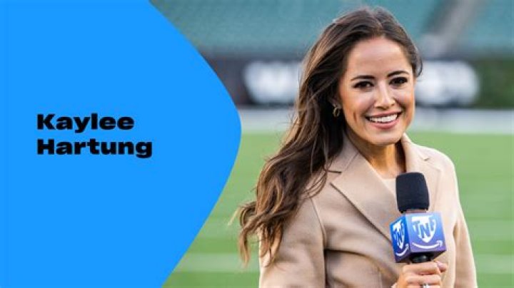 
Kaylee Hartung Salary As Thursday Night Football Reporter – Net Worth Updated 2022 