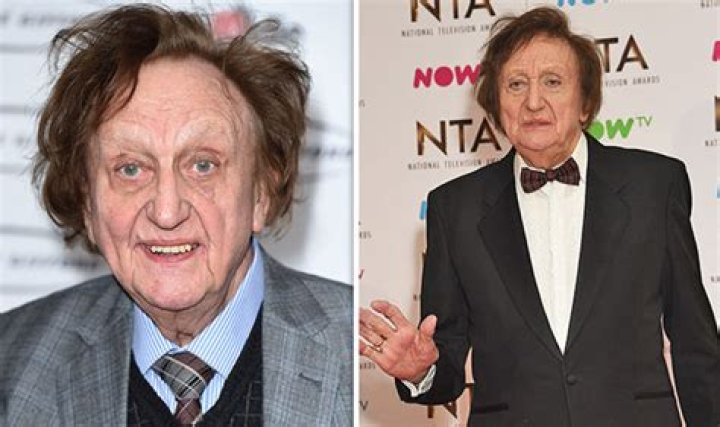 
Ken Dodd Cause of Death, How did Ken Dodd Die? 