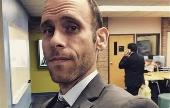 
Kevin Perry Height, Weight, Net Worth, Age, Wiki, Who, Instagram, Biography 