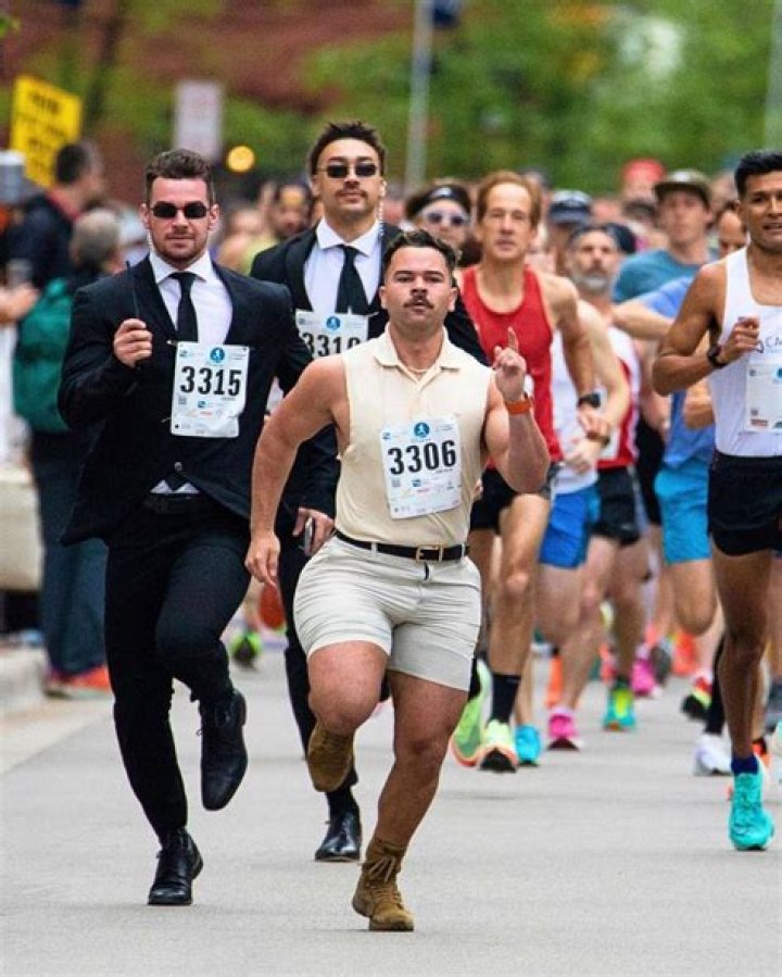 
Lazar LaPenna Height, Weight, Net Worth, Age, Birthday, Wikipedia, Who, Nationality, Biography 