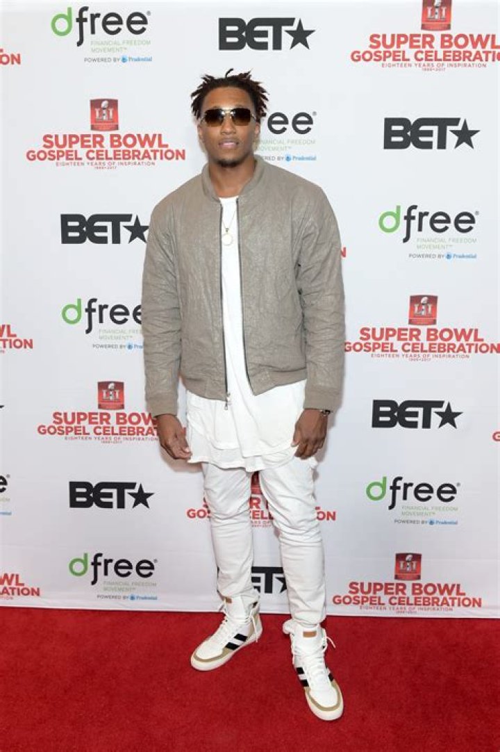 Lecrae Height, Weight, Net Worth, Age, Birthday, Wikipedia, Who, Instagram, Biography