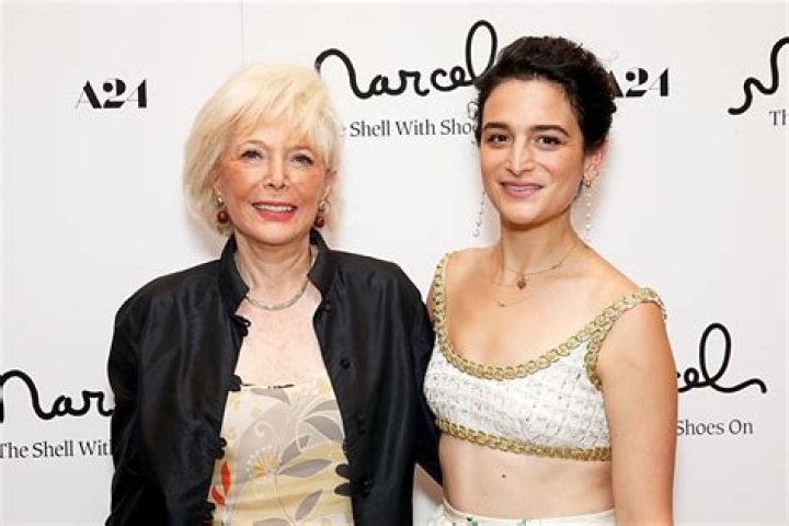 Lesley Stahl Height, Weight, Net Worth, Age, Birthday, Wikipedia, Who, Nationality, Biography