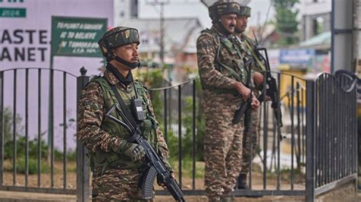 
LeT terrorist killed in Shopian encounter (Lead) 