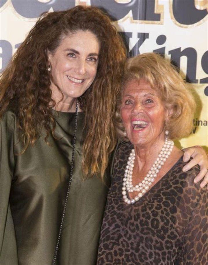 
Lillian Frank, Melbourne icon, Fashion star and tireless charity worker, dies at 92 