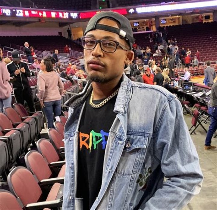 Lorenzen Wright Siblings: Brother Lou Wright, Sister Savia Archie And Adriane