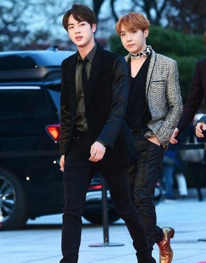 Luo Jin Height, Weight, Net Worth, Age, Birthday, Wikipedia, Who, Instagram, Biography