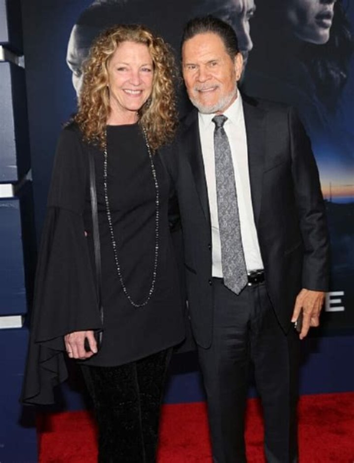 
Lynda Bryans Height, Weight, Net Worth, Age, Birthday, Wikipedia, Who, Nationality, Biography 