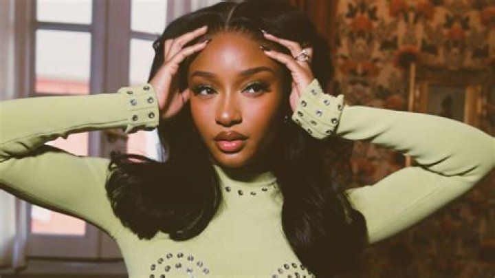 
LYRICS: Ayra Starr – Skinny Girl Anthem Ft KayyKilo 