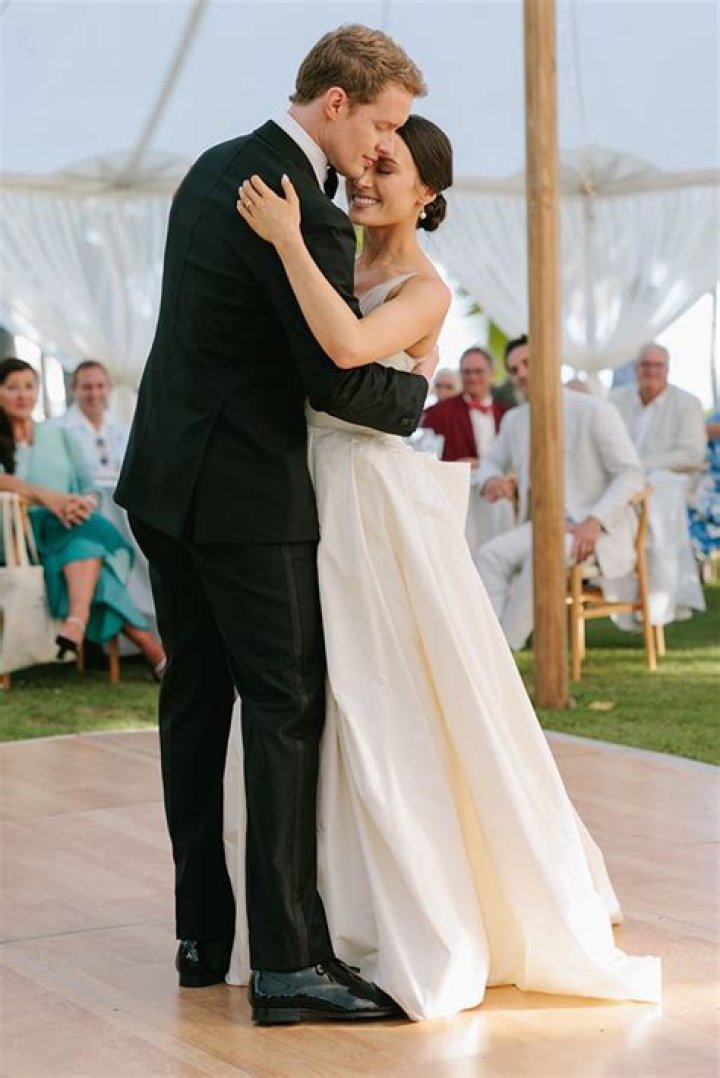 
Madison Chock Married Husband Evan Bates, Dancing Partner On and Off The Ice 