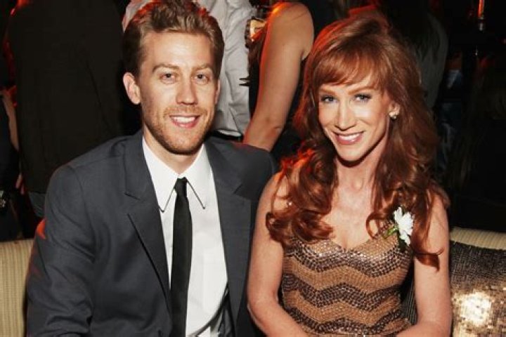 
Meet Kathy Griffin’s Husband Randy Bick, and All The Men She Dated or Married 