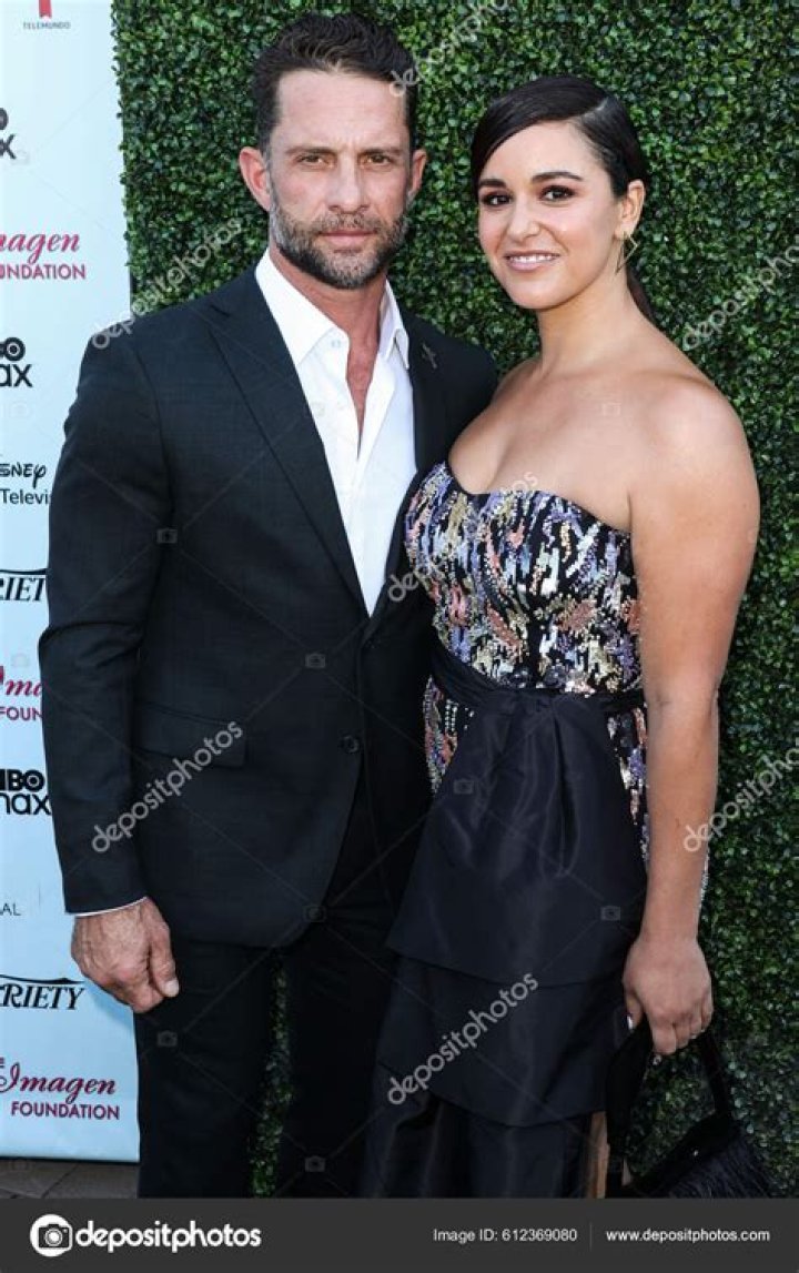 
Melissa Fumero is Born To Cuban Parents – Martha And Carlos Gallo 