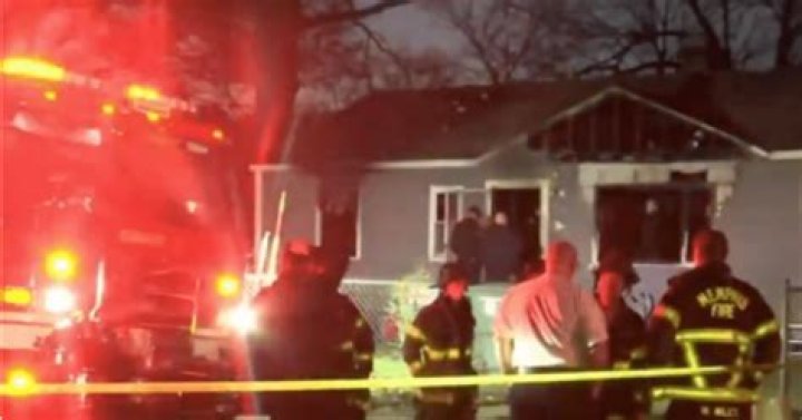 
Memphis house fire kills family of 4 as dad tries to break windows to save his children aged 8 and 10 
