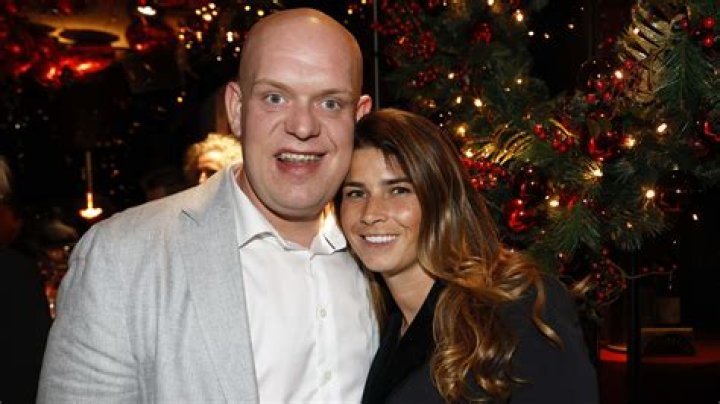 
Michael van Gerwen Height, Weight, Net Worth, Age, Birthday, Wikipedia, Who, Nationality, Biography 
