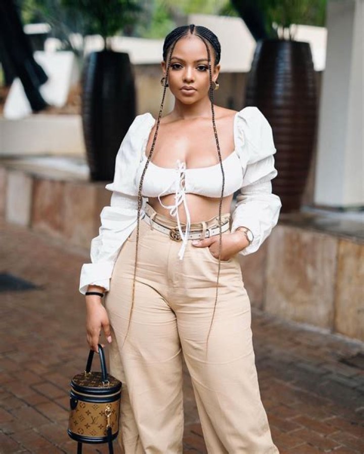 
Mihlali Ndamase Height, Weight, Net Worth, Age, Birthday, Wikipedia, Who, Nationality, Biography 