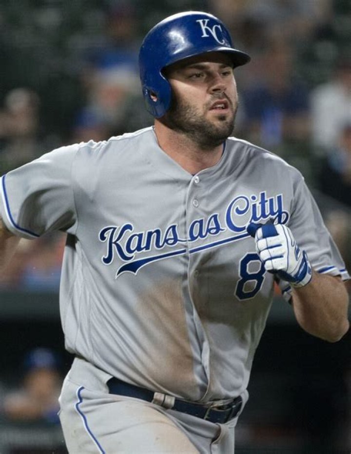 Mike Moustakas Height, Weight, Net Worth, Age, Birthday, Wikipedia, Who, Instagram, Biography