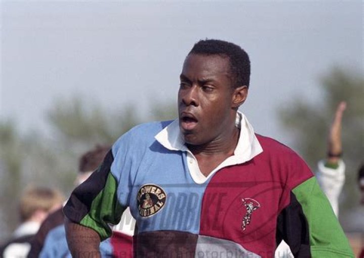 
Mike Wedderburn Height, Weight, Net Worth, Age, Birthday, Wikipedia, Who, Instagram, Biography 