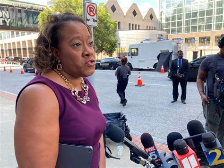 
New Mexico Judge Is Fatally Shot by Husband, Who Also Killed Dogs, Cat Before Turning Gun on Himself 