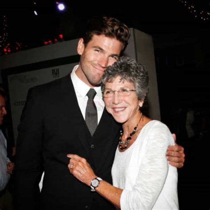 “No time for love-life” — or Austin Stowell dating Lucy Hale, Inside his Relationships