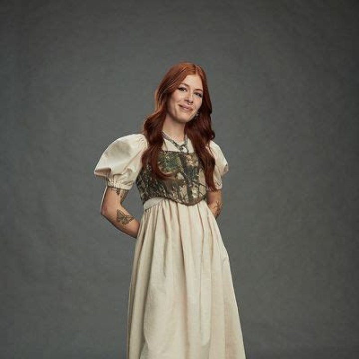 Olivia Aquilina Family: Is She Related To Carrot Top? Wiki & Relationship