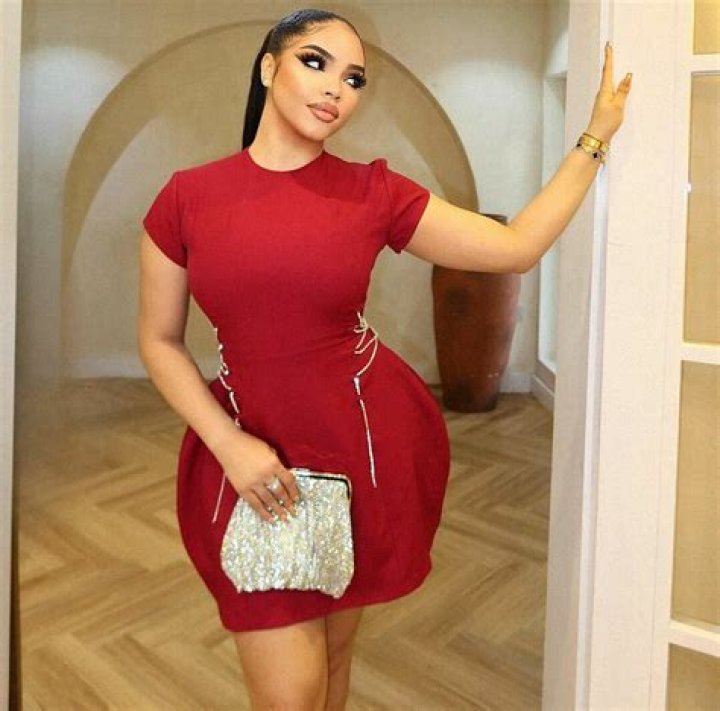 
Pere, Eloswag And Nengi React To Liquorose’s New Attractive Pictures Online 