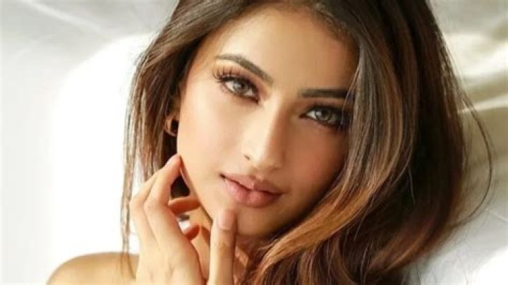 
Priyanka Tiwari Height, Weight, Net Worth, Age, Birthday, Wikipedia, Who, Nationality, Biography 