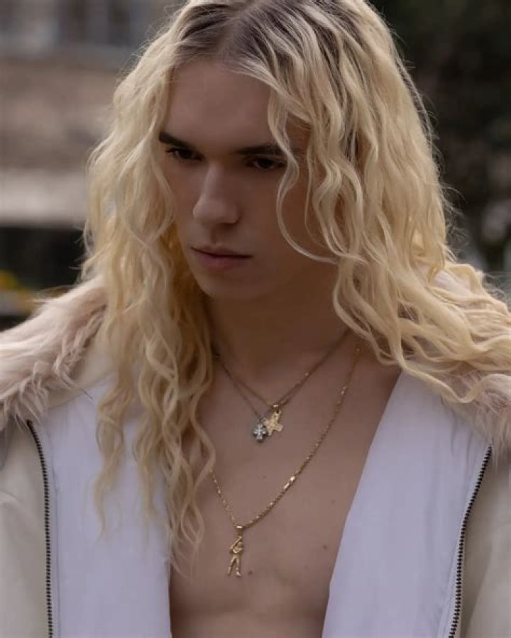 Rachel Hollis Height, Weight, Net Worth, Age, Birthday, Wikipedia, Who, Instagram, Biography