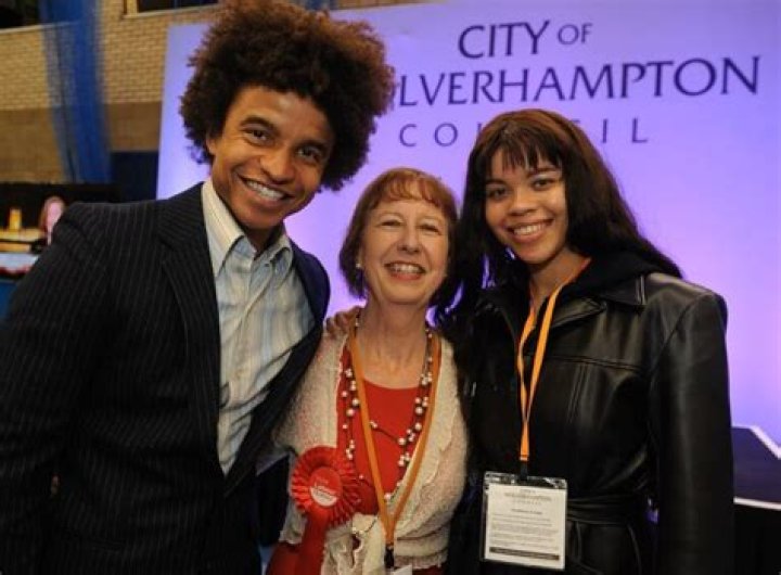 
Radzi Chinyanganya Parents | Mother Barbara McGarrity And Father 