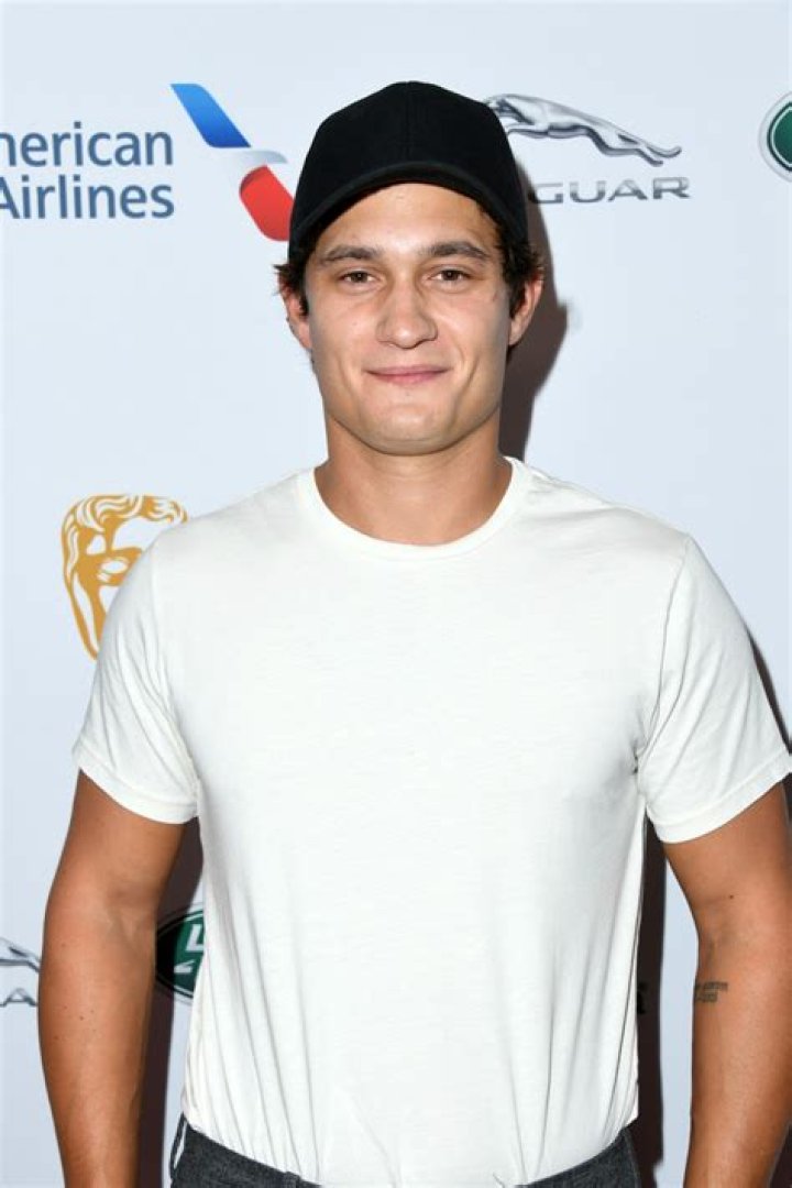 
Rafi Gavron Height, Weight, Net Worth, Age, Birthday, Wikipedia, Who, Nationality, Biography 