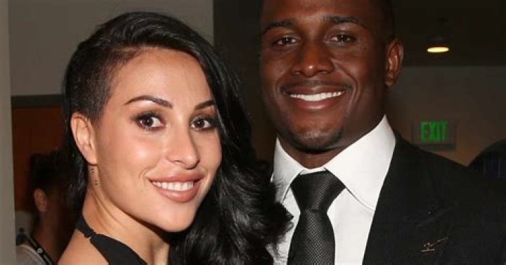 
Reggie Bush Wife Who is Reggie Bush Wife? 