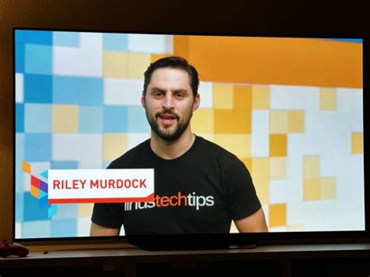 Riley Murdock Height, Weight, Net Worth, Age, Birthday, Wikipedia, Who, Instagram, Biography