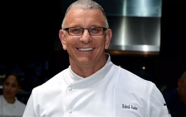 Robert Irvine Height, Weight, Net Worth, Age, Birthday, Wikipedia, Who, Nationality, Biography