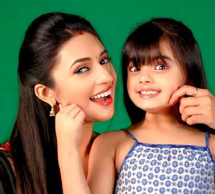 Ruhanika Dhawan Height, Weight, Net Worth, Age, Birthday, Wikipedia, Who, Instagram, Biography