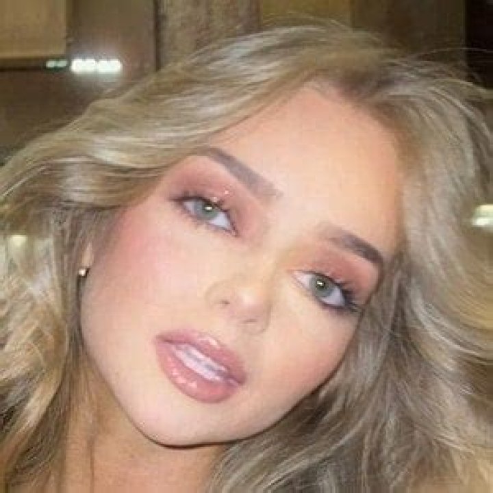 
Samantha Riehl Height, Net Worth, Age, Who, Boyfriend, Biography, Wiki 