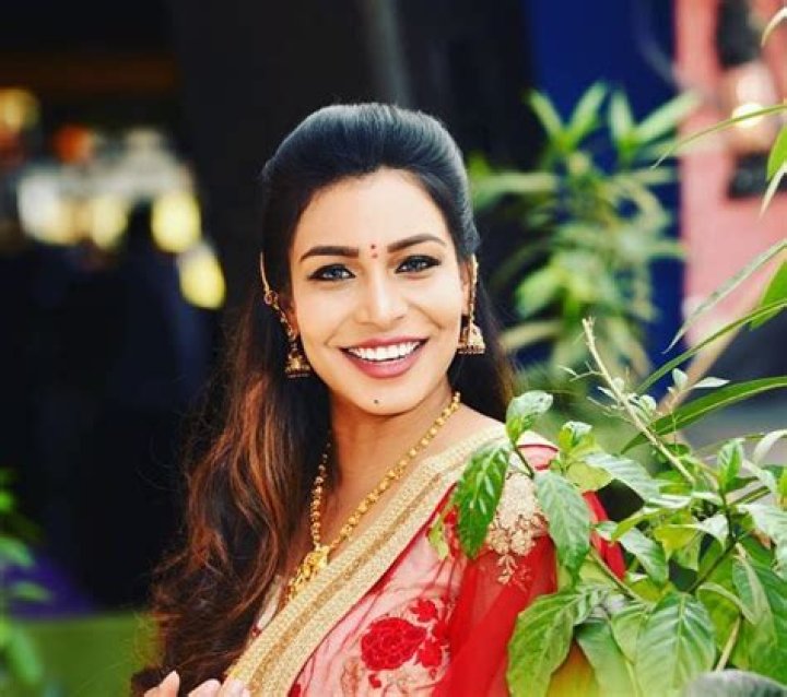 
Sanjana Anne Height, Weight, Net Worth, Age, Birthday, Wikipedia, Who, Instagram, Biography 