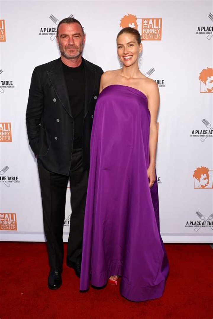 
Sarah Schreiber Height, Weight, Net Worth, Age, Birthday, Wikipedia, Who, Nationality, Biography 