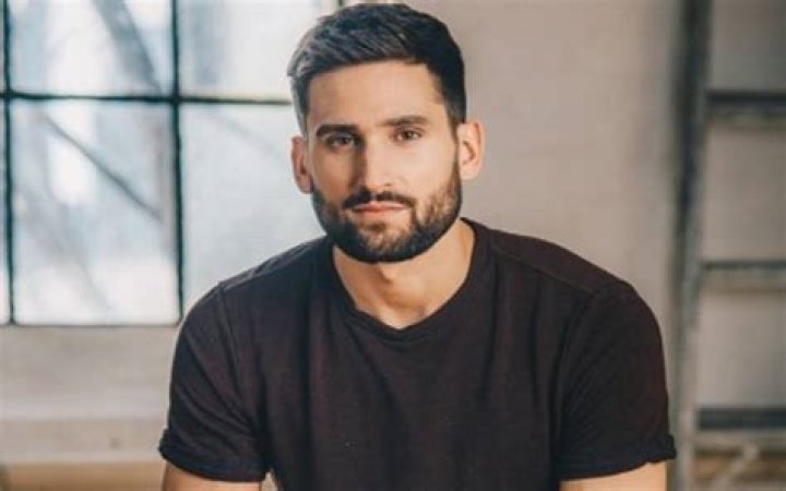 Scott Cavalheiro Height, Weight, Net Worth, Age, Birthday, Wikipedia, Who, Nationality, Biography